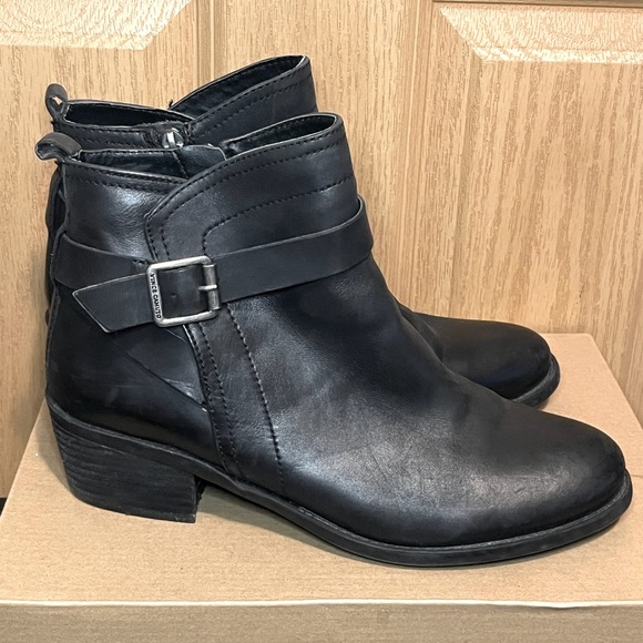 Black Vince Camuto Booties - Picture 1 of 16